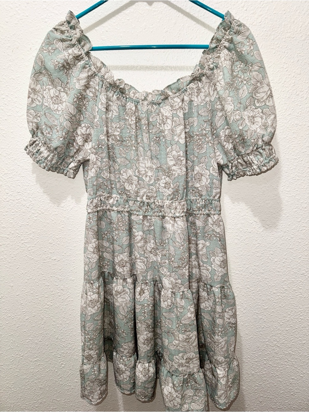 Blu Pepper Floral Puff-Sleeve Midi Dress in Mint Green and Cream